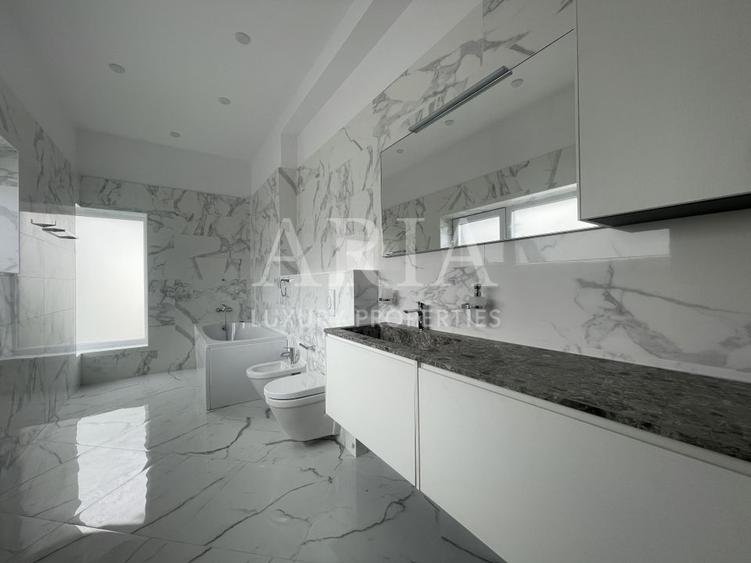 MODERN VILLA -  FIRST RENT - LUXURY GATED COMMUNITY - 10