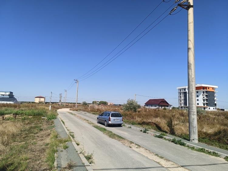 Vând teren intravilan 1050mq,pe colț, al treilea rand la mare, zona Epava - 4