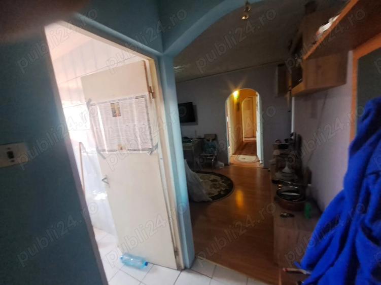 Vand apartament cu 4 camere zona Ferentari - 2