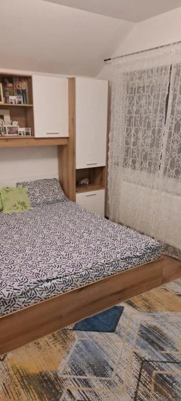 De vanzare apartament 4 camere - 1