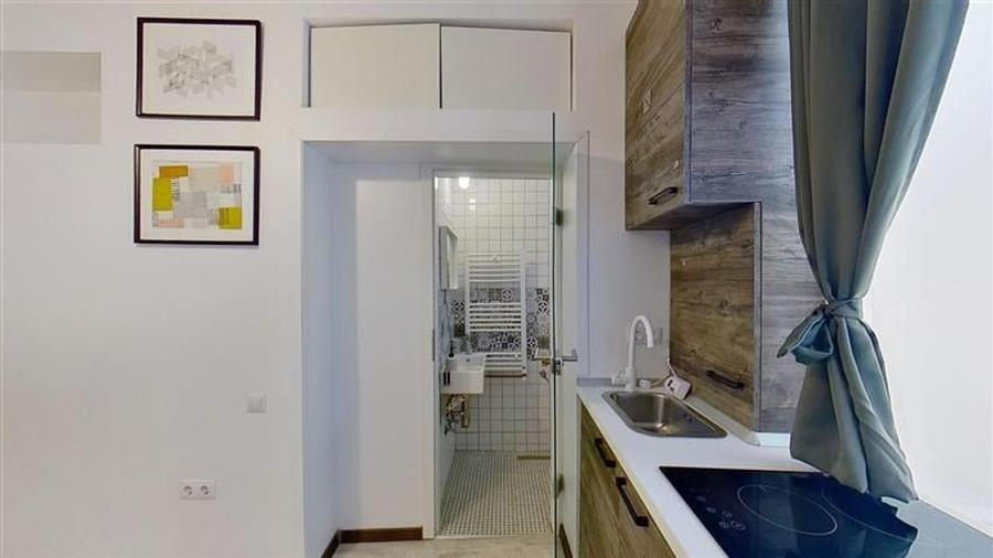 TUR 3D! Proprietate cocheta, pretabila regim hotelier, Centrul Istoric Brasov - 5