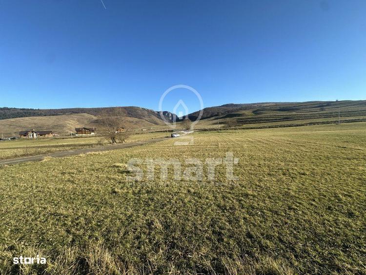 Teren intravilan cu priveliste spectaculoasa Petresti de Jos Cluj - 7