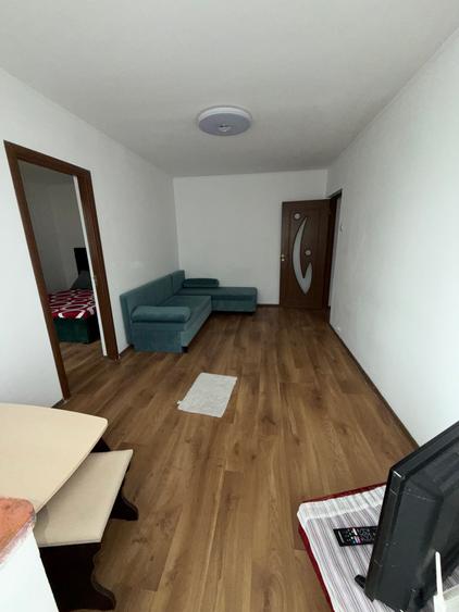 3 Camere Semidecomandat 50mp Zona Tomis Nord - 3