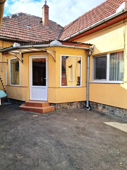 Casă singur in curte in zona Trei Stejari - 1