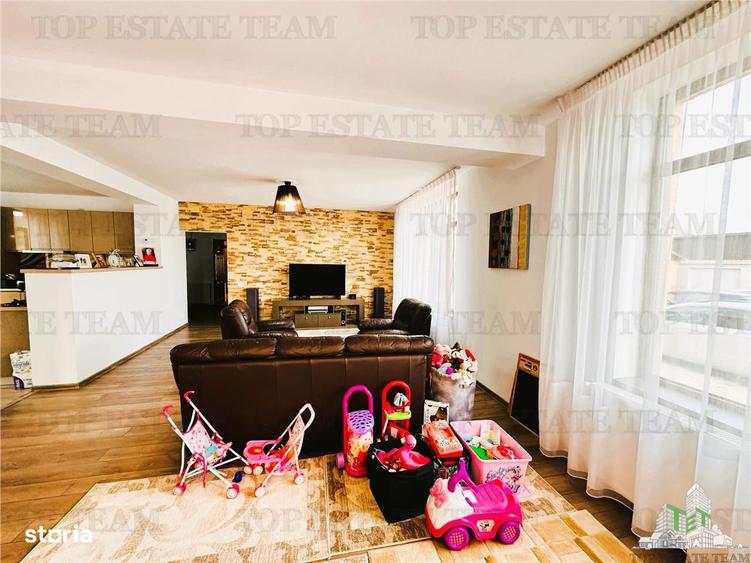 Vila De Vanzare Cu Teren 4690 Mp Golf Niculesti - 1