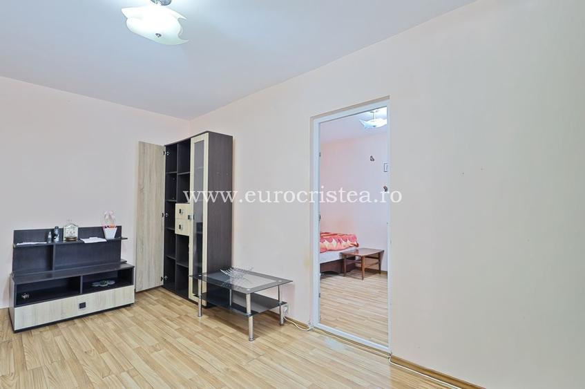 Apartament cu 2 camere de vânzare în Mangalia la doar 700 m de portul turistic - 3