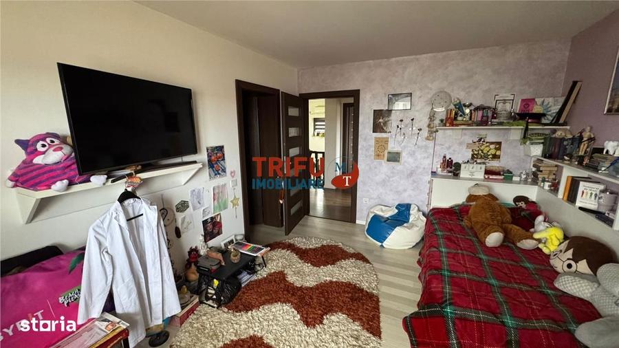 Casa de vanzare mobilata si utilata la strada asfaltata - 3