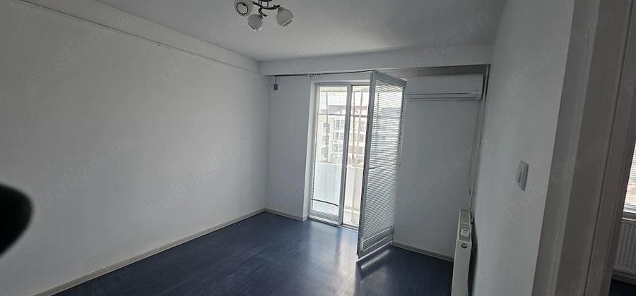 Apartament cu 2 camere nedecomandat în Central