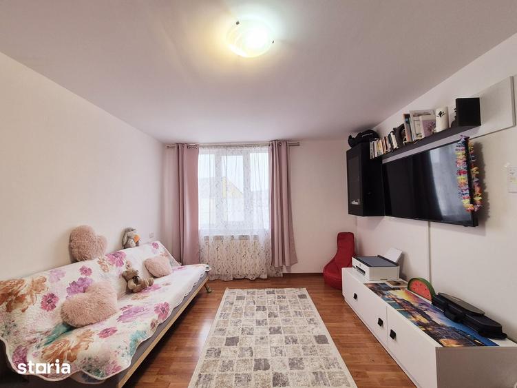 Apartament cu 2 camere decomandat în Precista