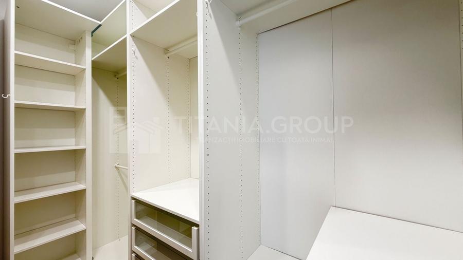 Apartament cu 4 camere decomandat, mobilat în Tractorul