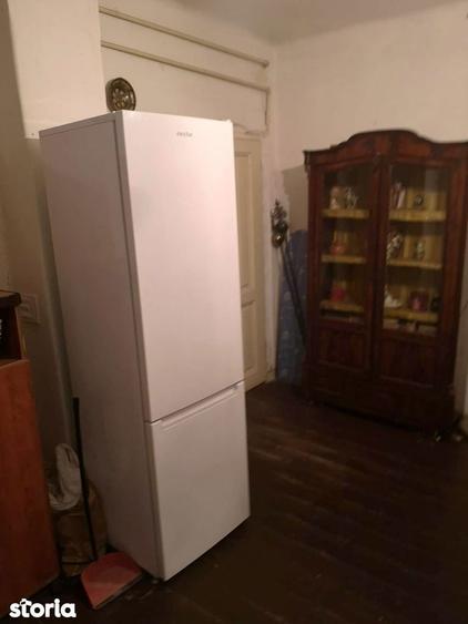 Casa de vanzare in Pucioasa lini?te, natura ?i poten?ial excelent - 4