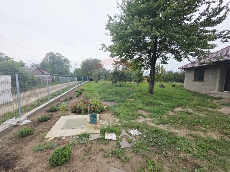 Casă cu livadă și teren generos – Girov - 40