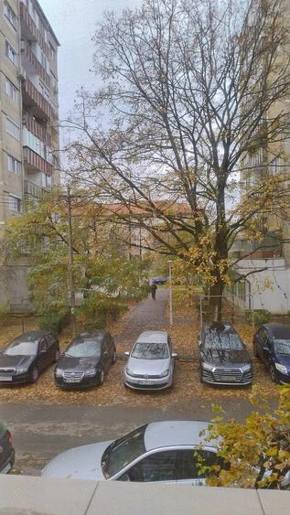 Vand apartament 3 camere in Nufarul Oradea - 2