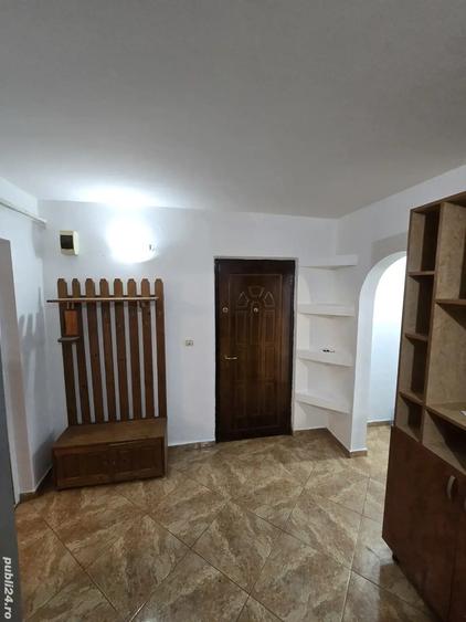 Inchiriez apartament zona Selgros C.U.G. - 1