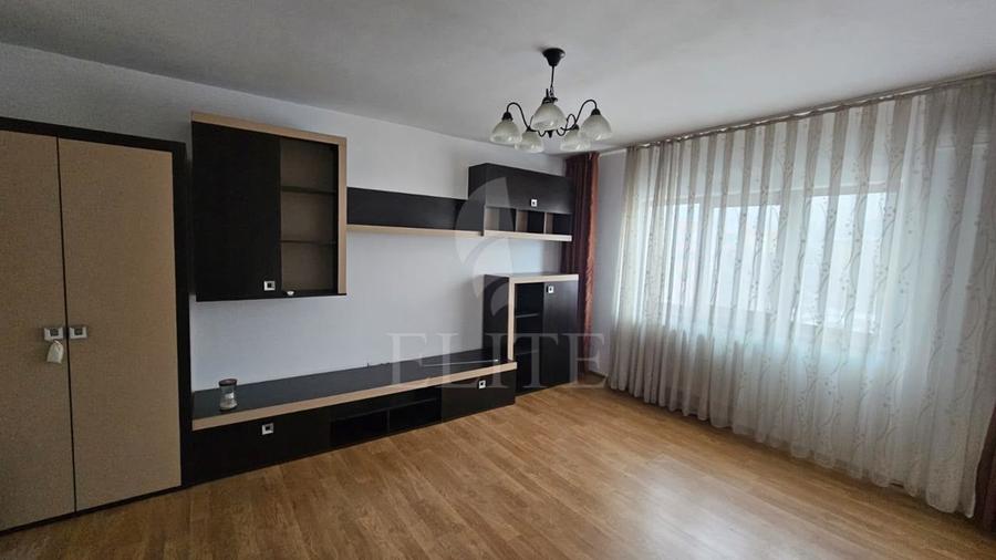 Apartament 3 camere în zona SALA SPORTURILOR - 1