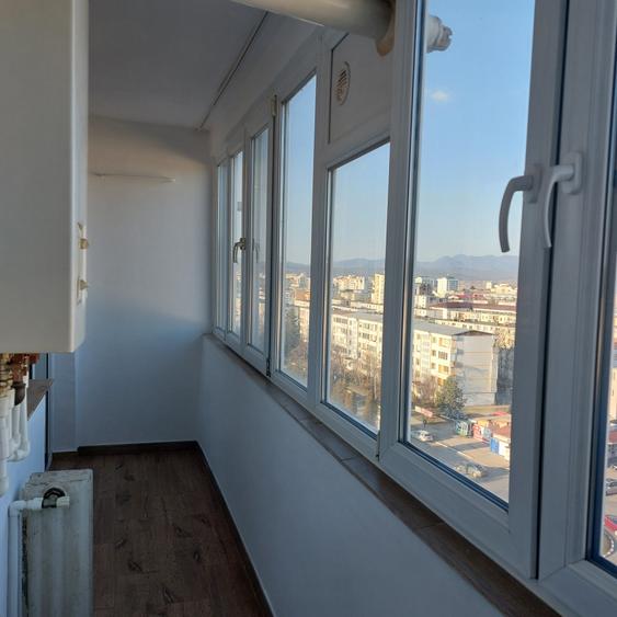 Vand 3 camere decomandat - 10