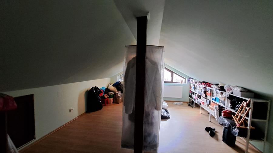 VILA INDIVIDUALA SUPERBA - CU TEREN GENEROS - AMPLASAMENT IDEAL - 56