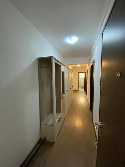 Apartament cu 2 camere, decomandat, zona Cug - 6