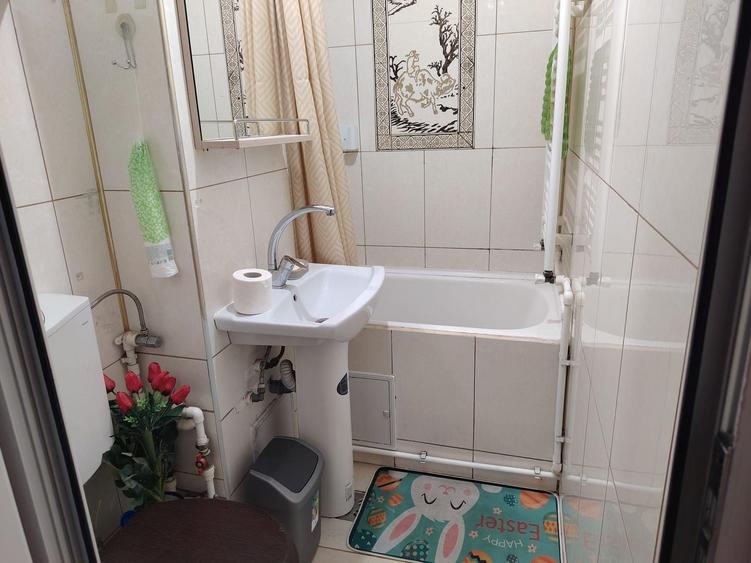 Inchiriez apartament 2 camere Micro21. - 4