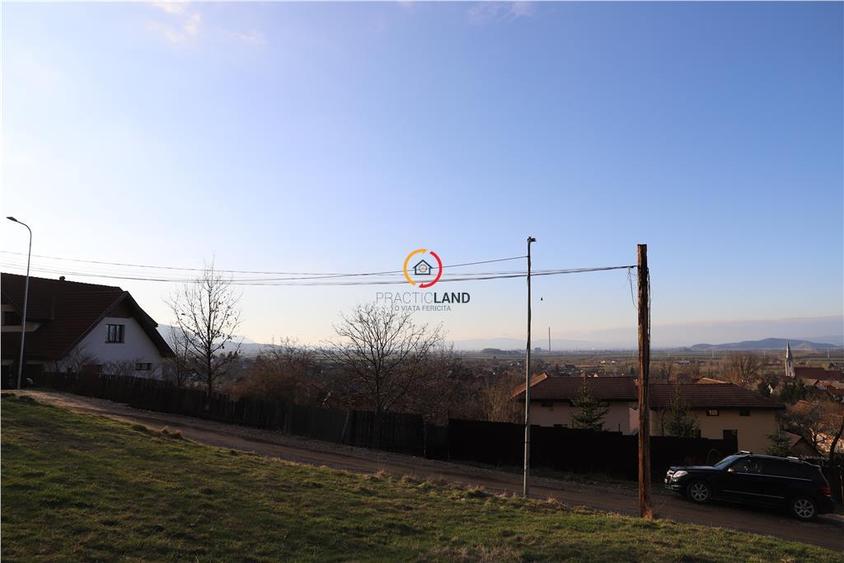 teren insorit cu panorama deosebita - 5