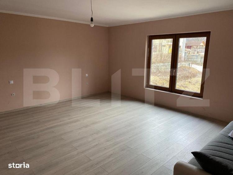 Casa P+E la rosu, teren de 71 ari, Salva - 2