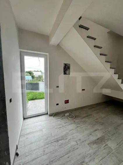 Duplex , stadiu finisat, zona Radauti - 12