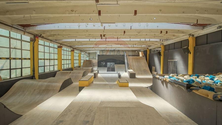 Spatiu comercial de 2,491mp de vanzare in zona Bartolomeu - 7