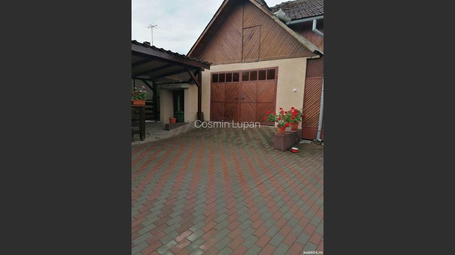 Casă cu 3 camere de vânzare, 150 mp, Apa