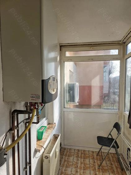 Inchiriez apartament 2 camere decomandat, Centrala, l Rovine, Parculet - 10