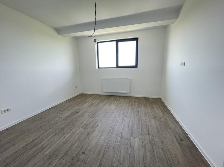 Domnesti 4 dormitoare/ toate utilitatile 400m curte P+1 - 8