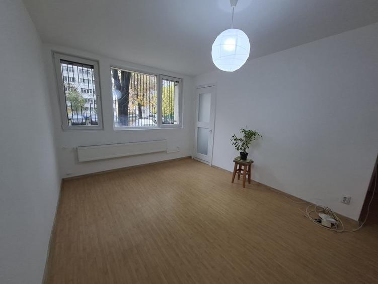 Obor,Mihai Bravu langa Primaria Sectorului 2 - 3