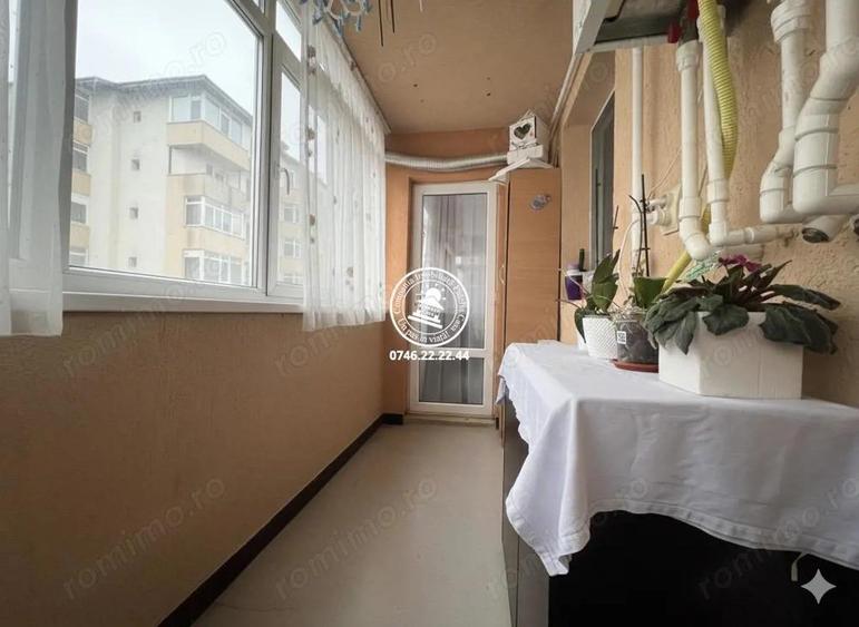 Apartament decomandat cu 2 camere de vanzare in cap #259;t Cug-Ideal Residence - 9