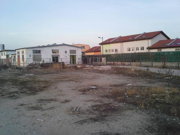 Teren intravilan cu toate utilitatile  In PIPERA - 9