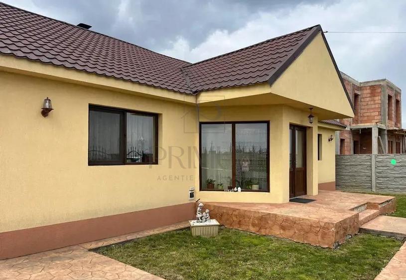 Casa individuala - partial mobilata - teren 660 mp - 1