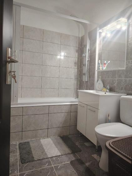 Vand apartament decomandat - 2