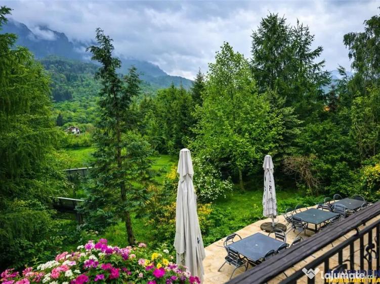 Complex turistic,afacere la cheie,3 vile, teren 7.700 mp,pan - 10