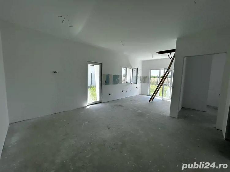 - Casa noua, 3 Dormitoare (4 Camere), in Padurea Noroieni, 89.900 Euro - 2
