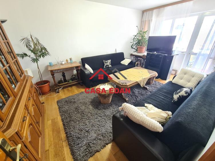 Ap 3 cam in Campina, 73 mp -- 79.000e - 1