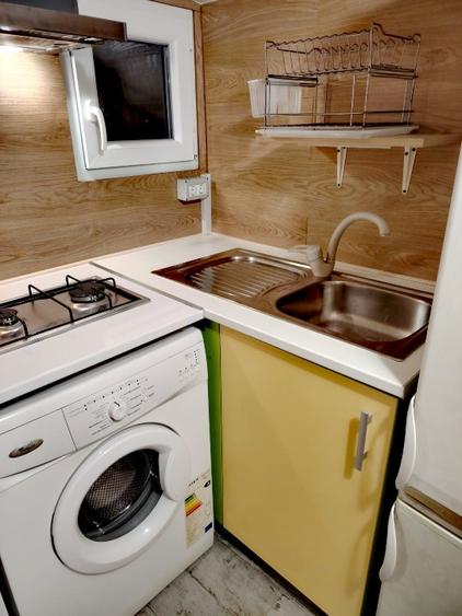 1camera Punctele Cardinale -Popa Șapcă ,fără comision - 8