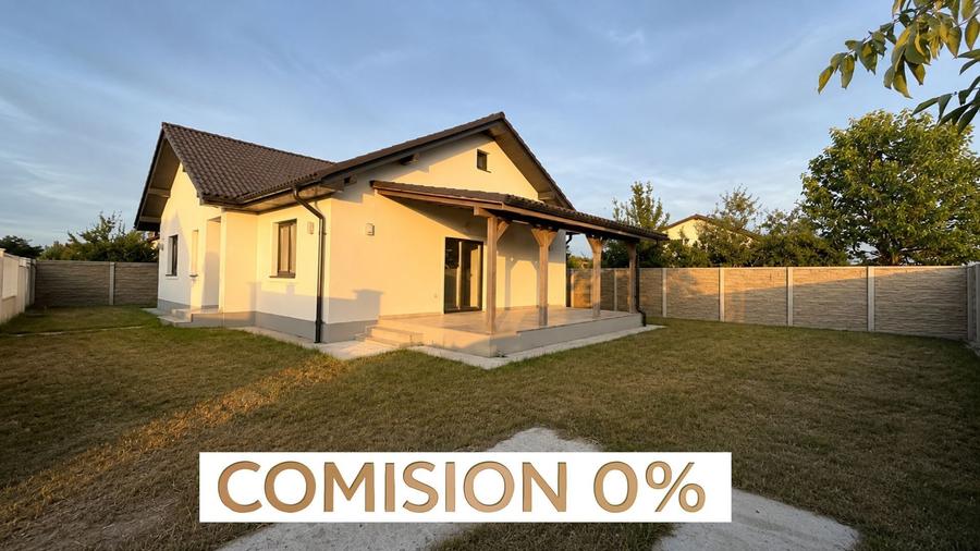 Casă individuală cu 4 camere cu Canalizare în Utvin