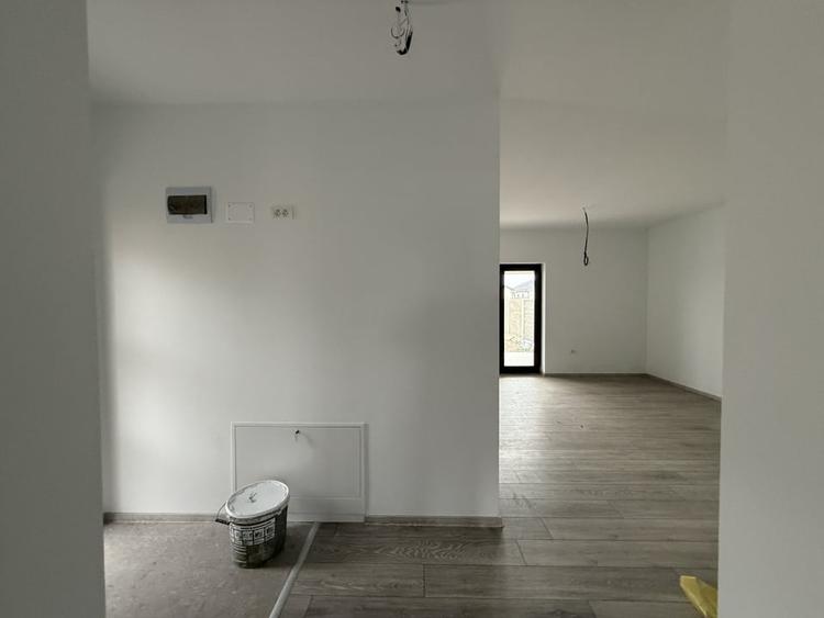 Duplex 3 camere, P+Pod, 85mp utili, 300mp teren, Calea Urseni COMISION 0% - 16