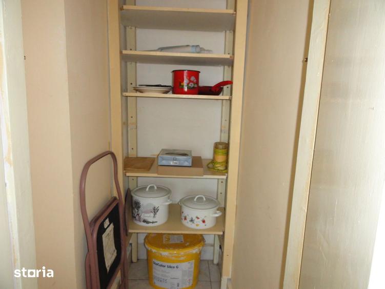 Apartament 2 camere decomandat, etaj intermediar, zona Romanilor - 1