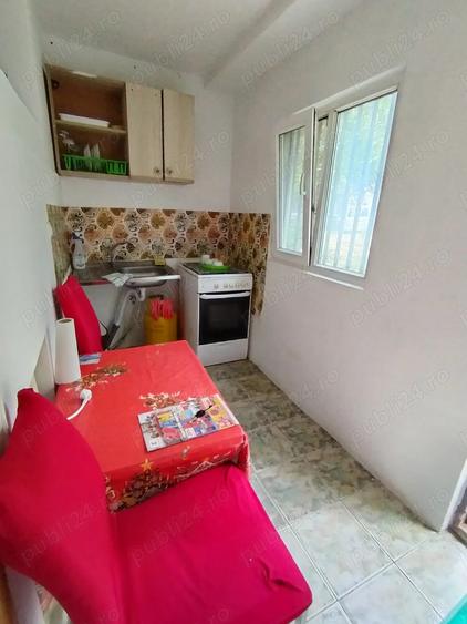 Inchiriez apt 2 camere zona Tomis Nord-Constan?a , parter - 4