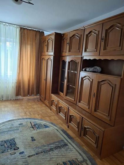 Inchiriez apartament doua camere - 1