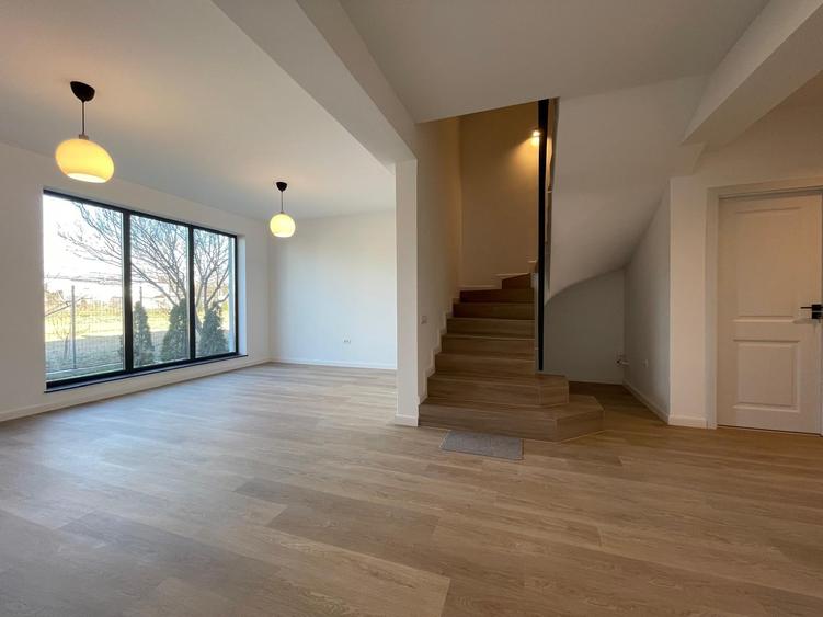 Doar sa vii cu mobila! Vila P+2+3-terasa, amenajata la cheie, parcare,TVA inclus - 3