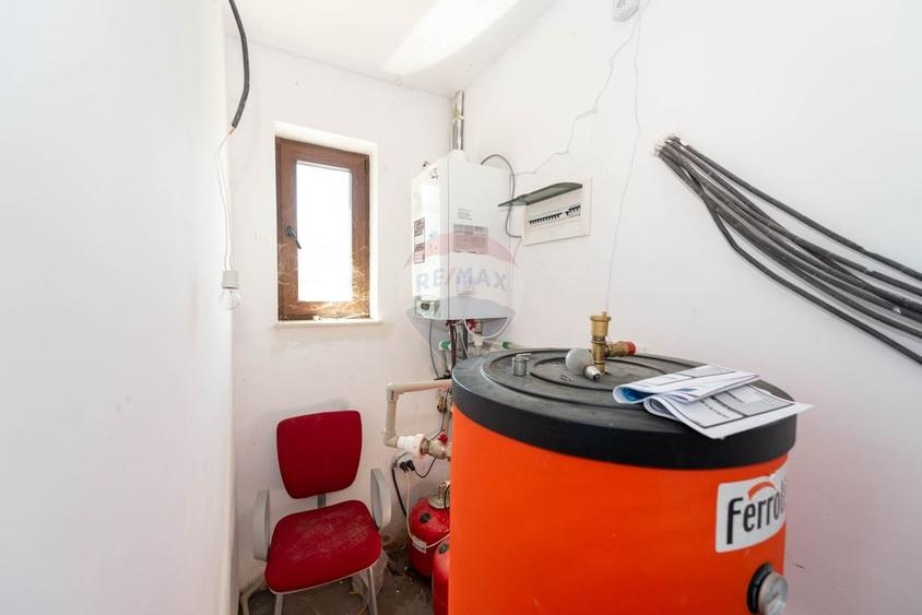 Casa / Vila 5 camere de vanzare in zona Odai Otopeni - 16