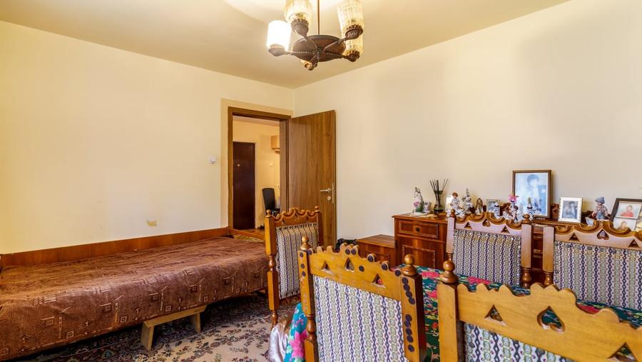 Apartament 4 camere , zona Complex Nora - 7