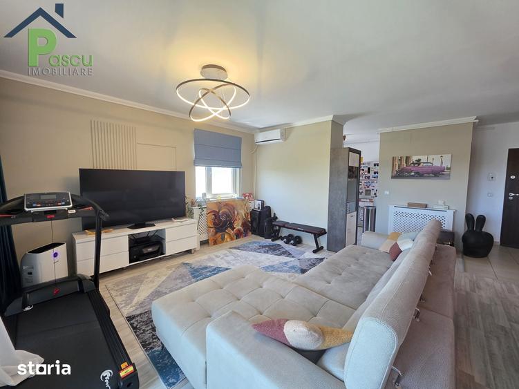 Apartament cu 3 camere decomandat în Băneasa