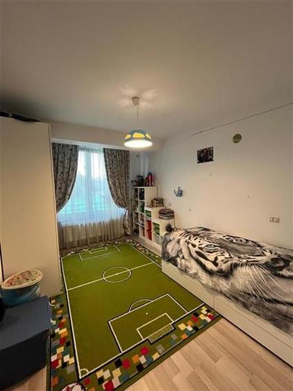 Vanzare 3 camere Damaroaia - 4