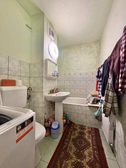 Garsonieră decomandată, mobilată în Soarelui